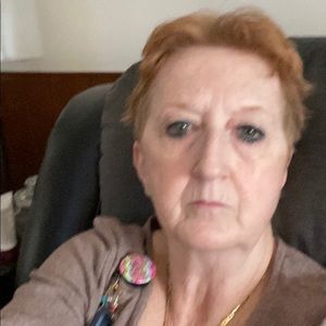 Meet your Posher, Debra